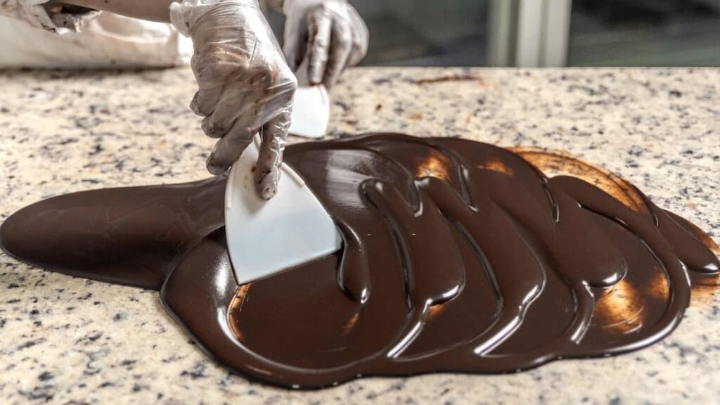 Como fazer a temperagem do chocolate corretamente?