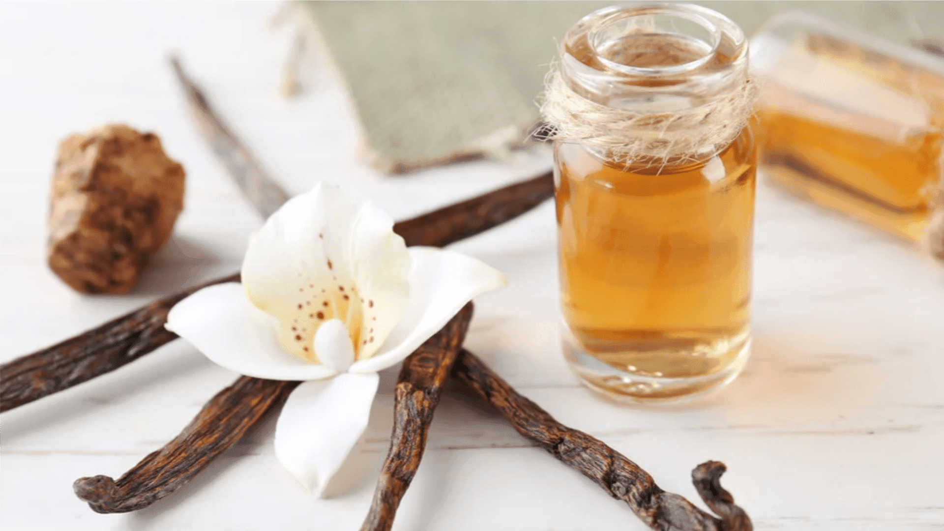 Aprenda a como utilizar essências, extratos e aromatizantes nos seus bolos e doces.