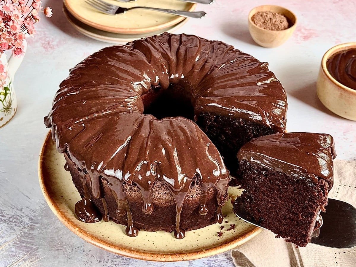 Receita de bolo simples de chocolate