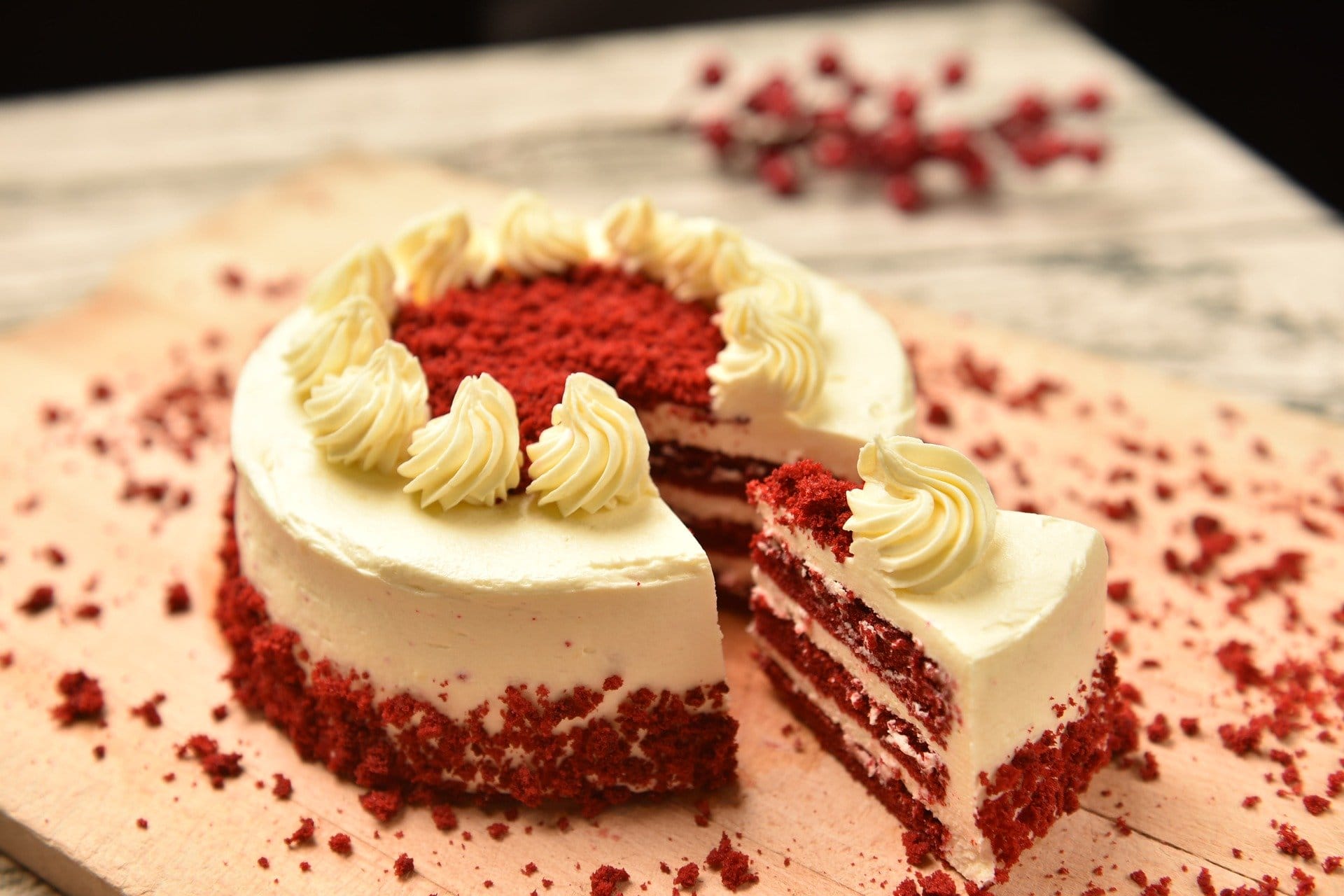 Tudo que você precisa saber sobre o bolo red velvet em um único artigo.