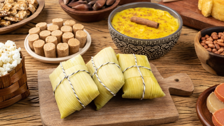 O cardápio de Festa Junina é um tesouro de oportunidades para o confeiteiro, com doces típicos como pamonha, curau e paçoca que aquecem o coração e impulsionam as vendas.