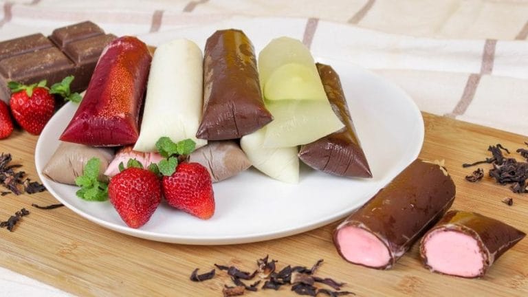 Descubra um mundo de sabores refrescantes! Uma seleção de dindins gourmet que prometem conquistar seu paladar e te inspirar a empreender no verão.